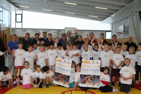 fairringern Gruppenfoto mit Bildungsminister Rupprecht