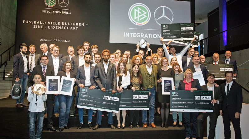 Sportinitiative “On the Move” erhält 2. Preis beim DFB Mercedes-Benz-Integrationspreis