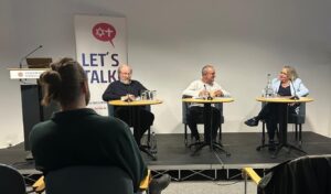 Veranstaltung 28.04.2026_Podium_Wolfgang Thierse_G. Jeschonnek_S.Krause-Hinrichs